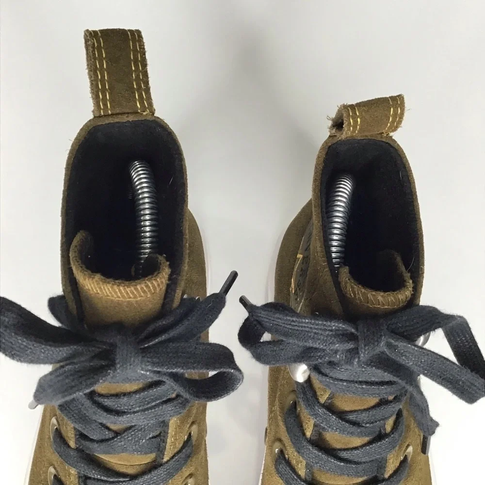 Converse Chuck Taylor All Star Hiker High-Top Sneaker in Olive Green Size 7. - Picture 10 of 12